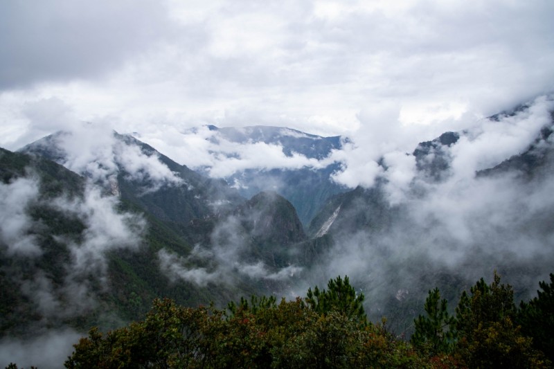 Sichuan Cloudy Valley
